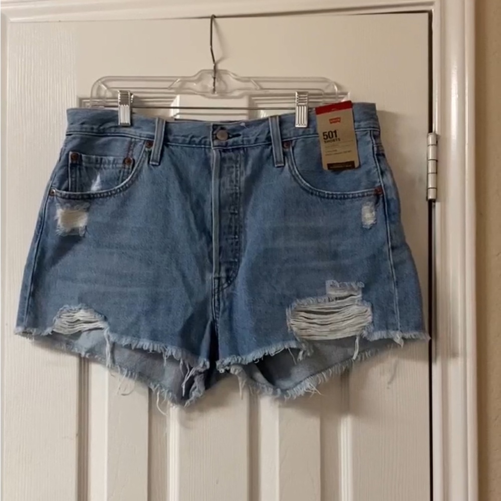 NWT! Levi's Premium 501® High Rise Button Fly Cotton Distressed Shorts Size 33” - Picture 2 of 16